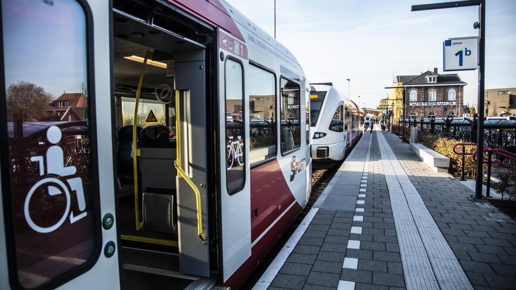 Trein op station Winterswijk