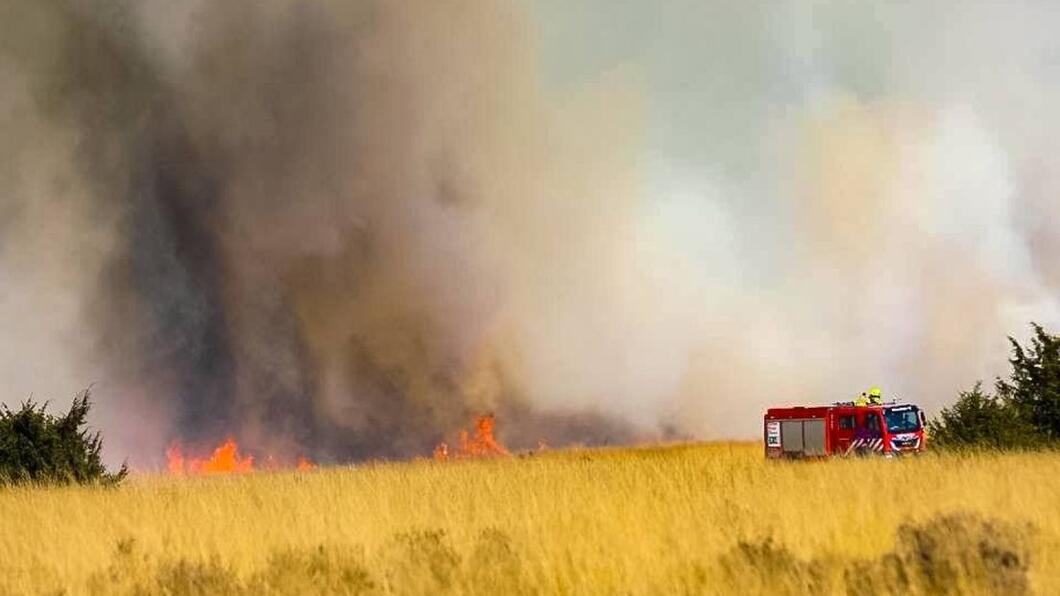 Natuurbrand door defensie op Ginkelse Heide