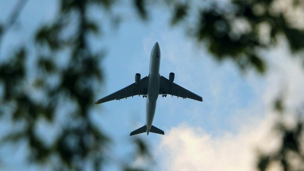 vliegtuig in de lucht