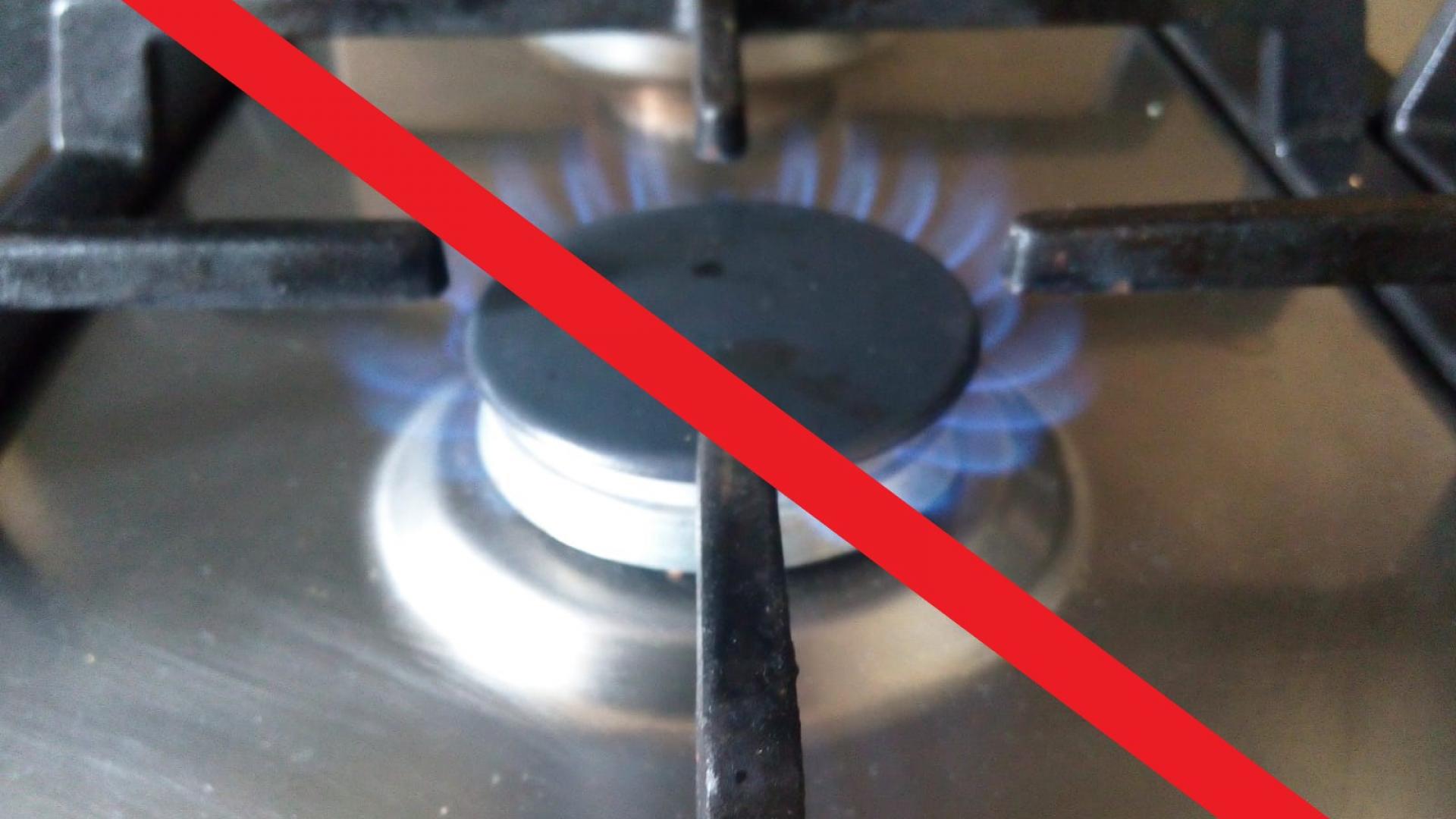 Gaspit met rode streep erdoor
